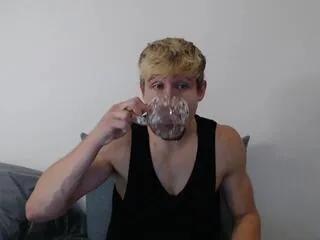 Offline evan_richmond on Flirt4Free