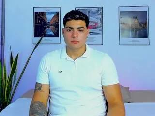 Offline evan_tyler on Flirt4Free