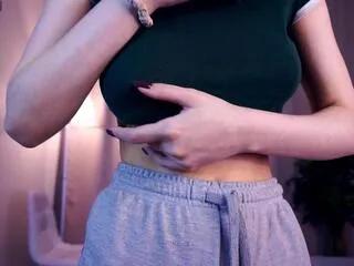 Offline evelina_cenci on Flirt4Free