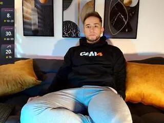 Offline felipe_stanford on Flirt4Free