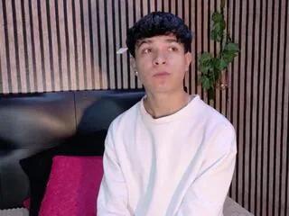 Offline felipe_villareal on Flirt4Free