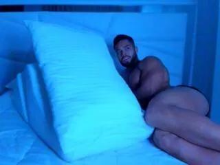 Away frank_dwayne on Flirt4Free