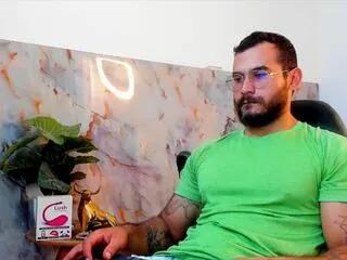 Freechat hanz_col on Flirt4Free