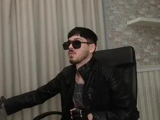 Freechat jakob_dean on Flirt4Free