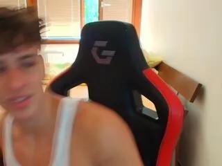 Offline jamie_chu on Flirt4Free