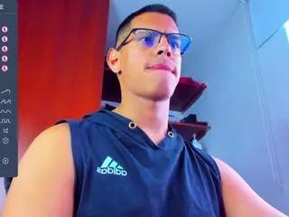 Offline johnny_walls on Flirt4Free
