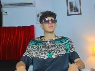 Offline jules_belllamy on Flirt4Free