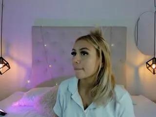 Freechat juliana_correa on Flirt4Free