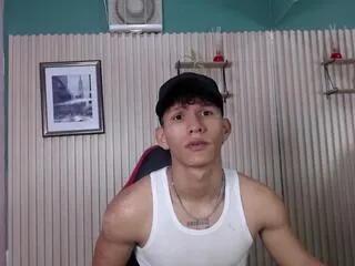 justin_andrew on Flirt4Free