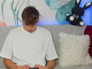 Offline justin_beckett on Flirt4Free