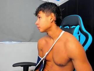 Freechat kevin_bray on Flirt4Free