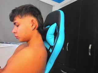 Freechat kevin_bray on Flirt4Free