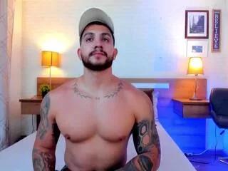 Offline kyle_north on Flirt4Free