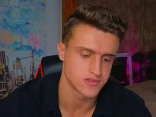 Offline leo_cavalli on Flirt4Free