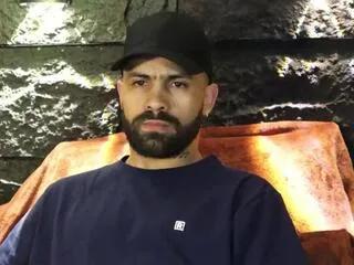 Offline leo_diaz on Flirt4Free