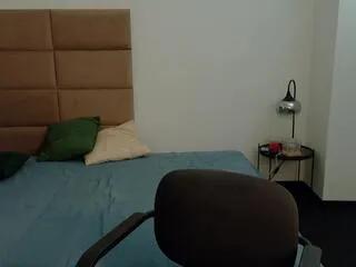 Offline leon_angelov on Flirt4Free