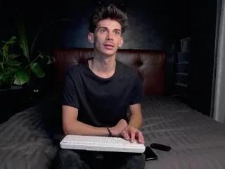 Offline leon_lovett on Flirt4Free