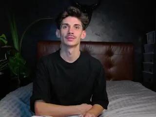 Offline leon_lovett on Flirt4Free