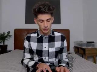 Offline leon_lovett on Flirt4Free