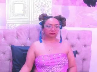 Freechat leyla_smith on Flirt4Free