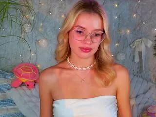 Offline lily_rooney on Flirt4Free