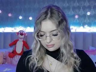 Offline lindsey_lu on Flirt4Free