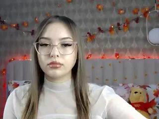 Offline lindsey_lu on Flirt4Free
