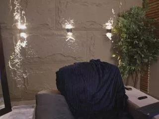 Away logan_varela on Flirt4Free