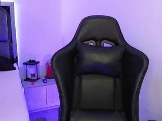 Freechat lola_dove on Flirt4Free