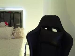 Freechat lola_dove on Flirt4Free