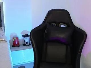 Freechat lola_dove on Flirt4Free