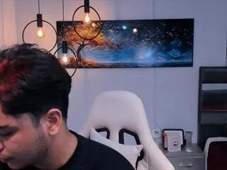 Offline lord_mackhenzy on Flirt4Free