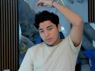 Offline lord_mackhenzy on Flirt4Free