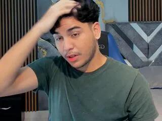 Offline lord_mackhenzy on Flirt4Free