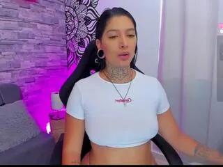 Offline louane_bour on Flirt4Free