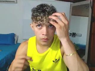 Away lucas_luxx on Flirt4Free