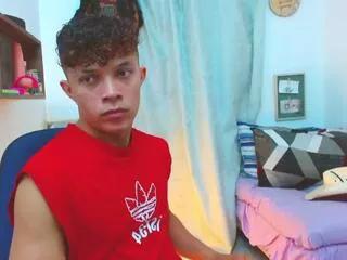 Away lucas_luxx on Flirt4Free