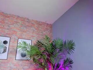 Offline lucia_brown on Flirt4Free