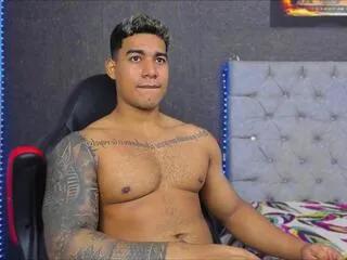 Offline luigi_lafont on Flirt4Free