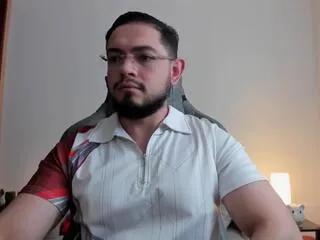 Offline luigi_white on Flirt4Free
