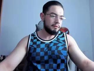 Offline luigi_white on Flirt4Free