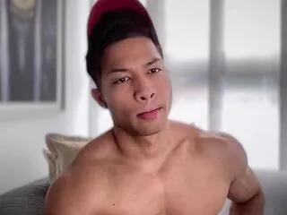 Freechat luke_wayne on Flirt4Free