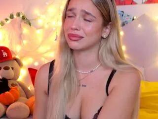 Offline maci_reynolds on Flirt4Free