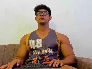 Freechat marcus_harris on Flirt4Free