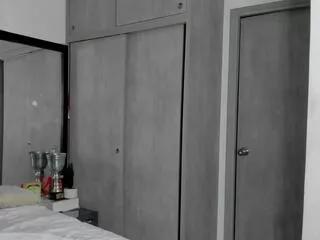 Offline mat_strong on Flirt4Free