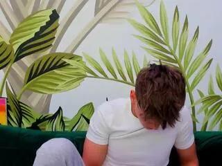 Offline matthew_bieber on Flirt4Free