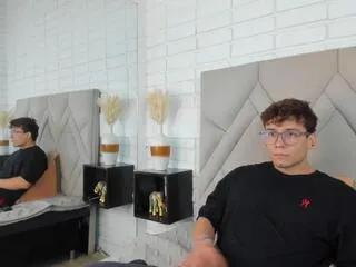 Offline matthew_fiire on Flirt4Free