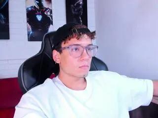 Offline matthew_fiire on Flirt4Free