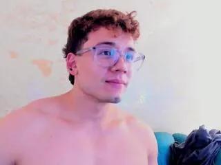 Offline matthew_fiire on Flirt4Free