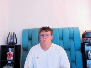 Offline matthew_fiire on Flirt4Free